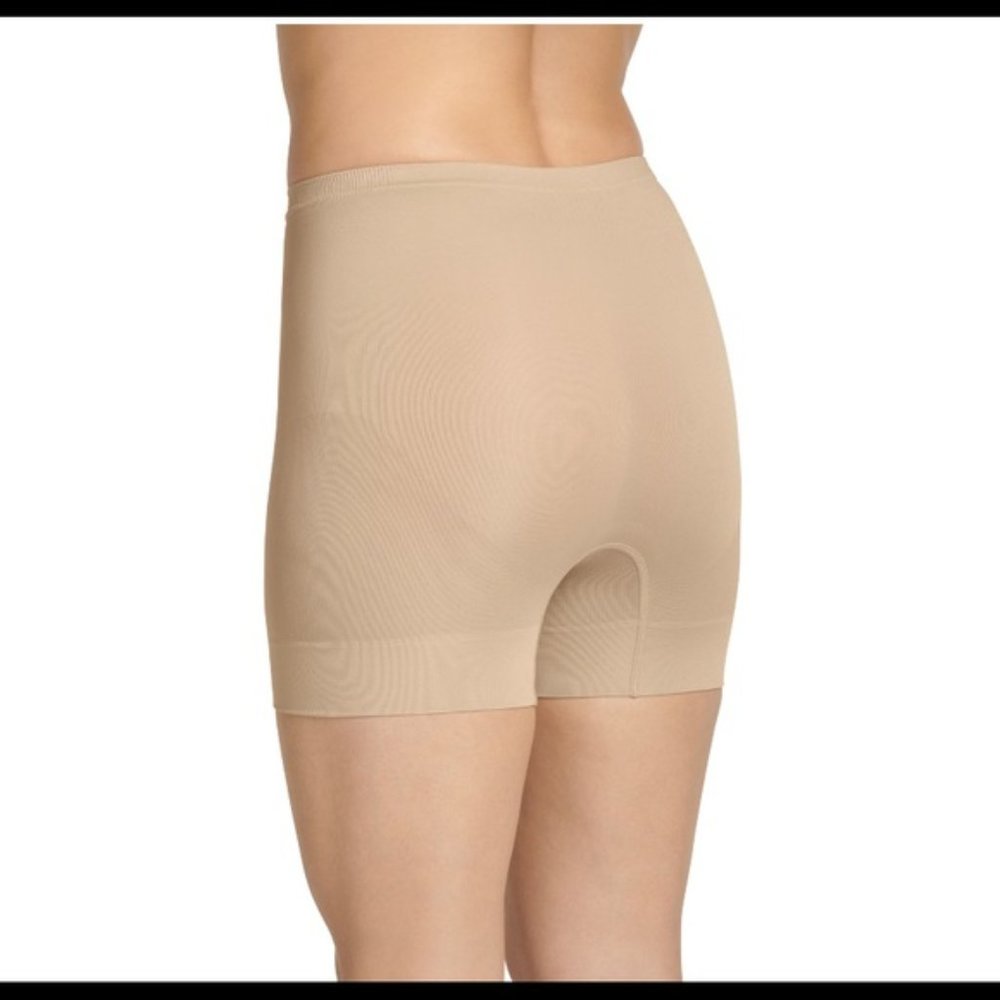 Jockey Life Slimming Cool Touch Short #0246 - Picture 2 of 3